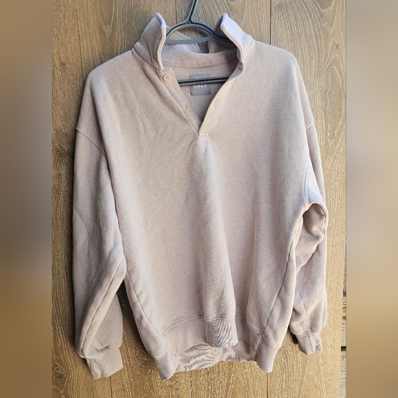 Aritiza TNA Cozy Fleece Large Soft Beige V-Neck Sweater NWOT - Picture 1 of 3